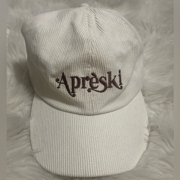 Altar'd State Accessories - Altar'd State Cream Après Ski Hat